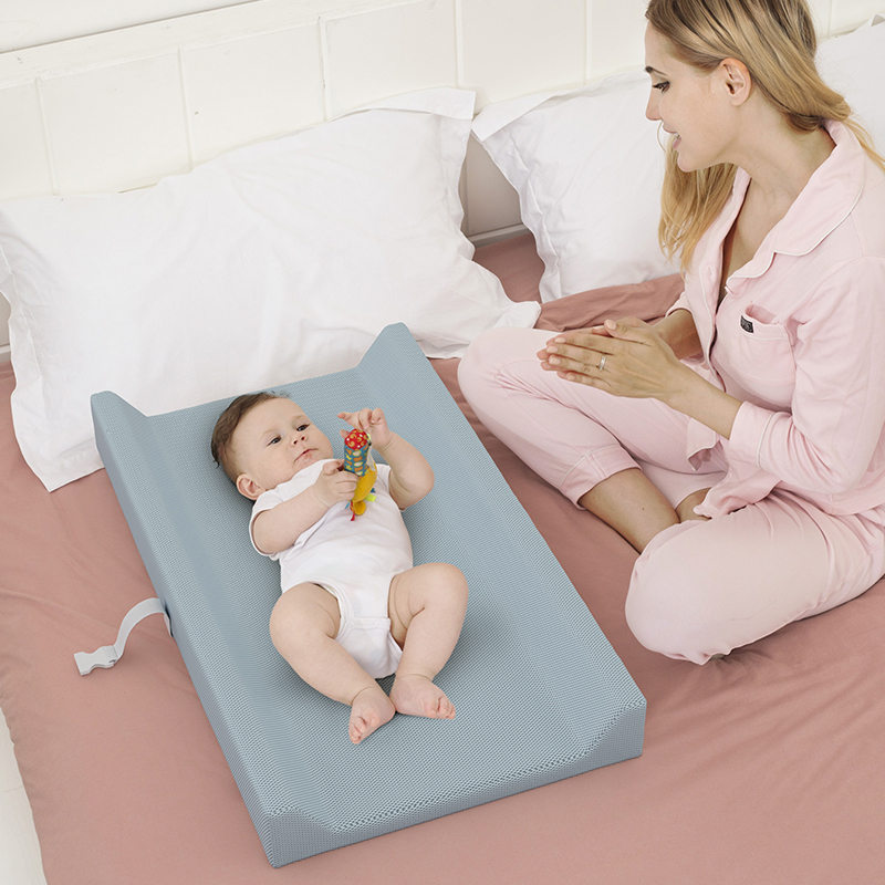 Baby Diaper Changing Mat with  - Diaper Changing Mat のレビューと価格