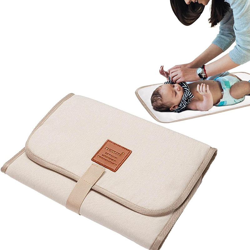 Foldable Baby Diaper Changing  - Diaper Changing Mat のレビューと価格